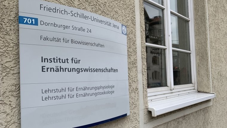 Türschild Dornburger Str. 24